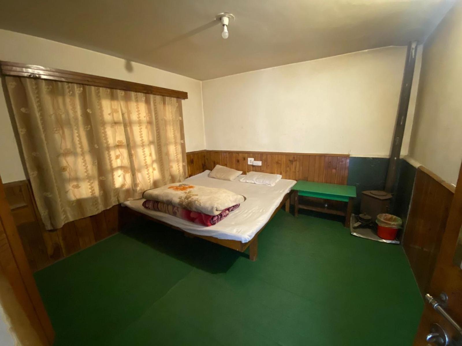 Hostel Rockway Manali (Himachal Pradesh)